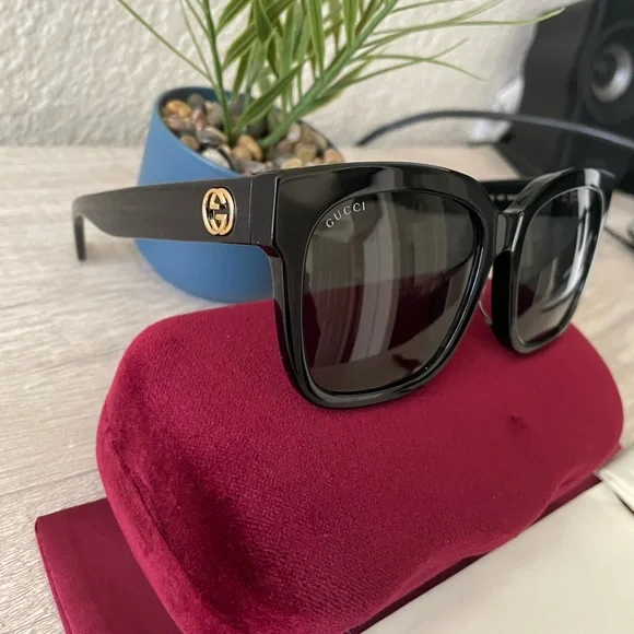 New , Gucci women's GG0034SAN 55mm sunglasses - Picture 4 of 15